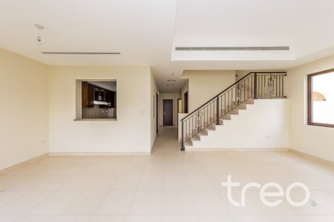 Villa in Mira, Reem, Dubai 4 bedrooms, 298.13 sq.m. № 119894 - photo 2