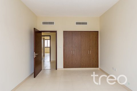 Villa in Mira, Reem, Dubai 4 bedrooms, 298.13 sq.m. № 119894 - photo 10