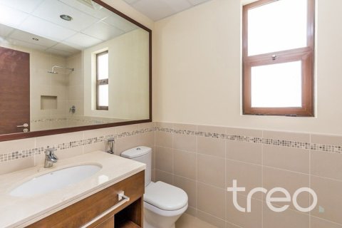 Villa in Mira, Reem, Dubai 4 bedrooms, 298.13 sq.m. № 119894 - photo 9