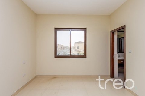 Villa in Mira, Reem, Dubai 4 bedrooms, 298.13 sq.m. № 119894 - photo 7