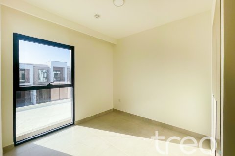 Townhouse in Arabian Ranches 3, Dubai 4 bedrooms, 249.17 sq.m. № 119895 - photo 11