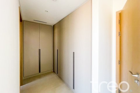 Townhouse in Arabian Ranches 3, Dubai 4 bedrooms, 249.17 sq.m. № 119895 - photo 17