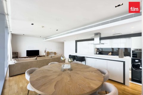 Apartment in Dubai 3 bedrooms, 190 sq.m. № 10259 - photo 16