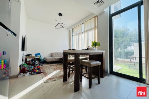 Villa en Dubai, 3 dormitorios, 128.6 m², № 111500