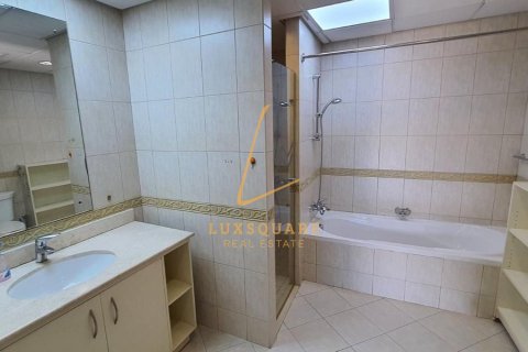 Apartment in Uptown Motor City, Motor City, Dubai 2 bedrooms, 155 sq.m. № 111503 - photo 3
