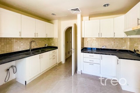 Villa in The Springs, Dubai 3 bedrooms, 209.77 sq.m. № 134567 - photo 15
