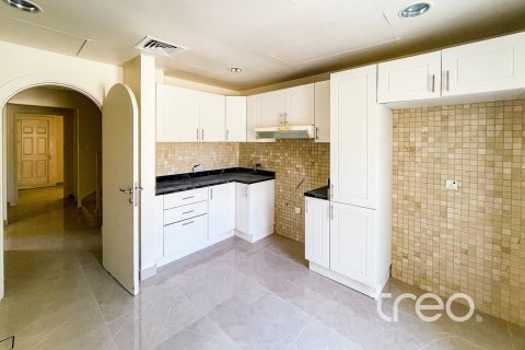 Villa in The Springs, Dubai 3 bedrooms, 209.77 sq.m. № 134567 - photo 12
