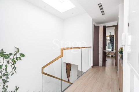 Villa in Jumeirah Village Circle, Dubai 4 bedrooms, 278 sq.m. № 53852 - photo 11