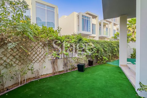 Villa in Jumeirah Village Circle, Dubai 4 bedrooms, 278 sq.m. № 53852 - photo 23