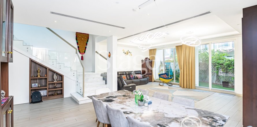 Villa in Jumeirah Village Circle, Dubai 4 bedrooms, 278 sq.m. № 53852
