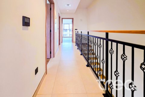Townhouse in Damac Lagoons, Dubai 4 bedrooms, 211.82 sq.m. № 119580 - photo 18