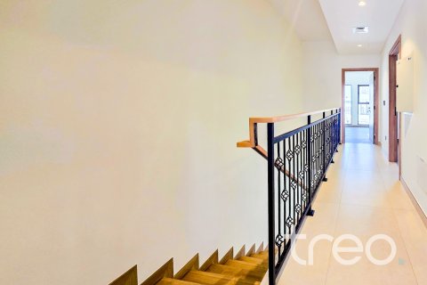 Townhouse in Damac Lagoons, Dubai 4 bedrooms, 211.82 sq.m. № 119580 - photo 19