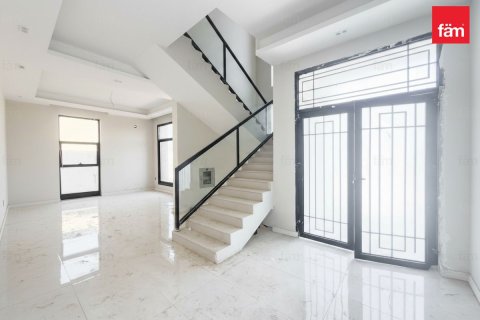 Villa in Al Barsha, Dubai 4 bedrooms, 1393.5 sq.m. № 109538 - photo 5