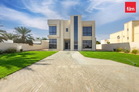 Villa in Al Barsha, Dubai 4 bedrooms, 1393.5 sq.m. № 109538 - photo 2