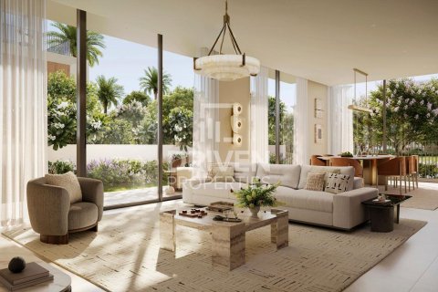 Villa à Dubai Investment Park, Dubai, 4 chambres, 354.8 m², № 126445 - photo 1