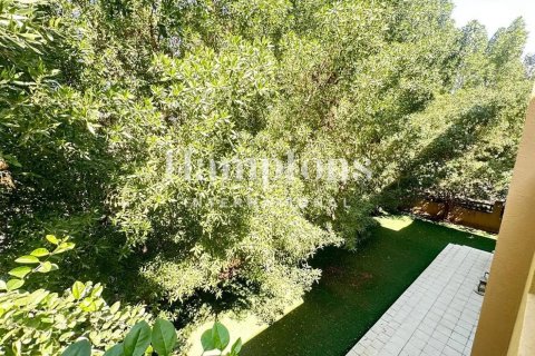 Снять в аренду виллу в Murooj Al Furjan, Al Furjan, Дубай: 5 спален, 599.96757400м², № 132976 - фото 2