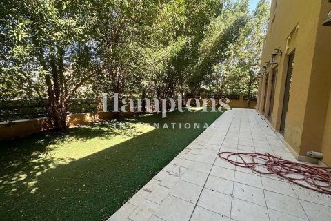 Снять в аренду виллу в Murooj Al Furjan, Al Furjan, Дубай: 5 спален, 599.96757400м², № 132976 - фото 4