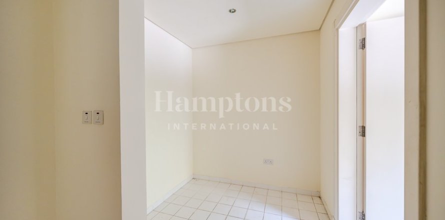 Вилла в Murooj Al Furjan, Al Furjan, Дубай, 5 спален, 599.968м², № 132976