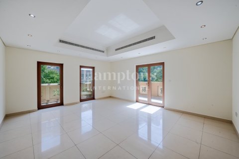 Снять в аренду виллу в Murooj Al Furjan, Al Furjan, Дубай: 5 спален, 599.96757400м², № 132976 - фото 9