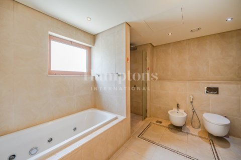 Снять в аренду виллу в Murooj Al Furjan, Al Furjan, Дубай: 5 спален, 599.96757400м², № 132976 - фото 12