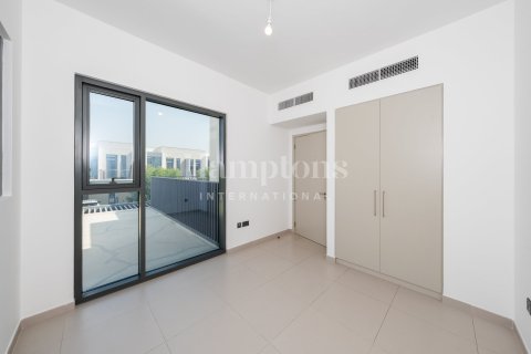 Снять в аренду таунхаус в Arabian Ranches 3, Дубай: 4 спальни, 223.59986943м², № 132971 - фото 3