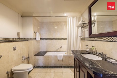 Apartment in Dubai Marina, Dubai 4 bedrooms, 650.3 sq.m. № 13944 - photo 18