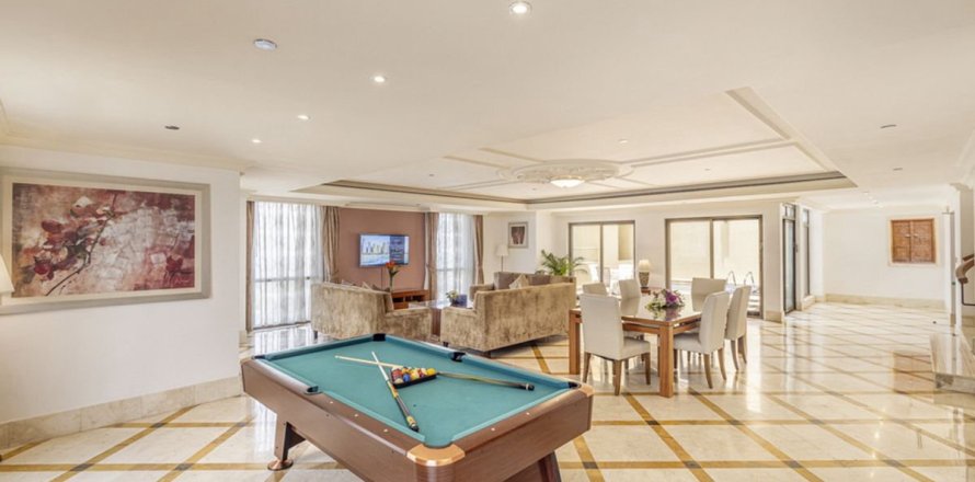 Apartment in Dubai Marina, Dubai 4 bedrooms, 650.3 sq.m. № 13944