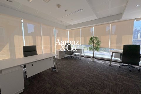 Oficina en Jumeirah Lake Towers, Dubai, 51 m², № 119121 - foto 6