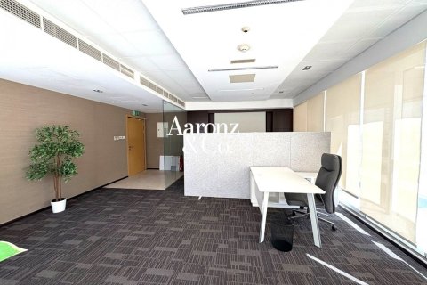 Oficina en Jumeirah Lake Towers, Dubai, 51 m², № 119121