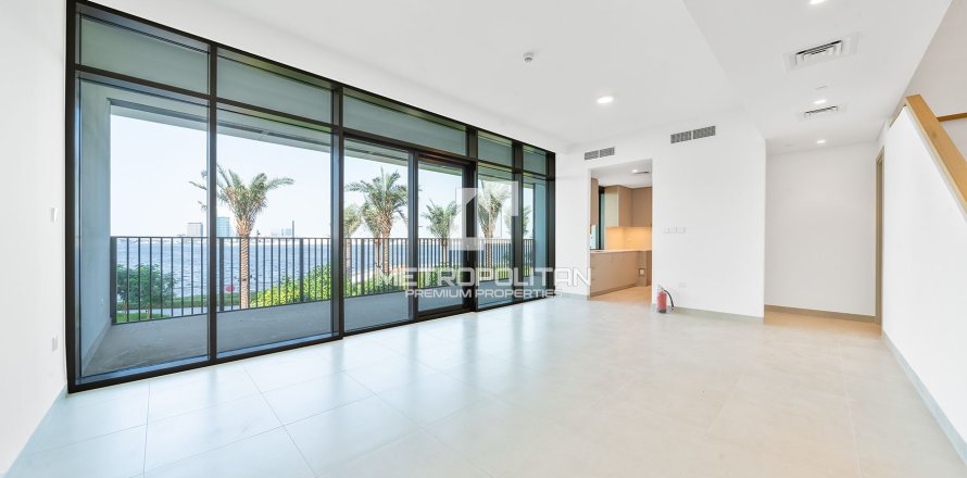 Adosado en Dubai Creek Harbour (The Lagoons), Dubai, 3 dormitorios, 196 m², № 73650