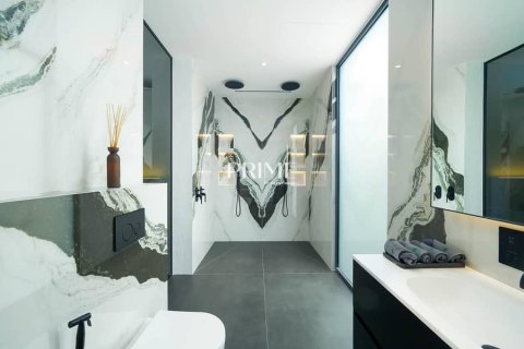Villa en Jumeirah Golf Estates, Dubai, 5 dormitorios, 814 m², № 58077 - foto 15