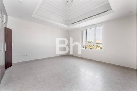 Villa in The Villa, Dubai 5 bedrooms, 945 sq.m. № 58079 - photo 18