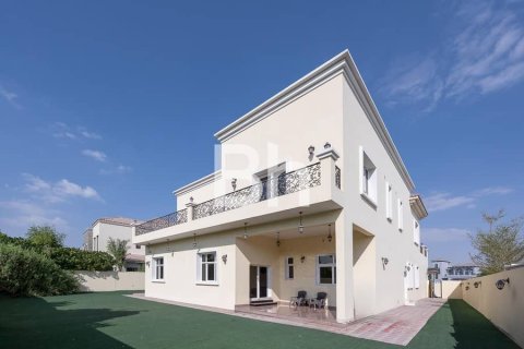 Villa in The Villa, Dubai 5 bedrooms, 945 sq.m. № 58079 - photo 10