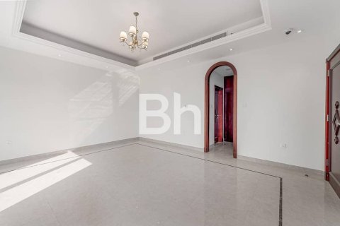 Villa in The Villa, Dubai 5 bedrooms, 945 sq.m. № 58079 - photo 8