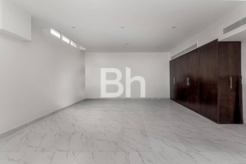 Villa in The Villa, Dubai 5 bedrooms, 945 sq.m. № 58079 - photo 15