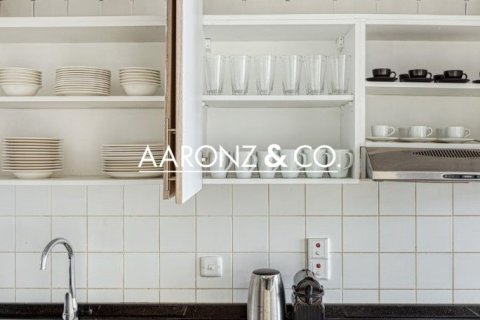 Apartment in Dubai Marina, Dubai 2 bedrooms, 109 sq.m. № 58089 - photo 11