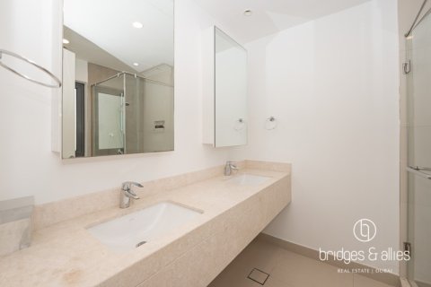 Villa en Dubai Hills Estate, Dubai, 3 dormitorios, 202.6 m², № 78008 - foto 4