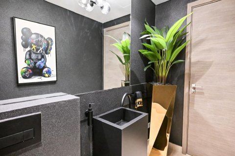 Apartment in Business Bay, Dubai 1 bedroom, 90 sq.m. № 97003 - photo 14