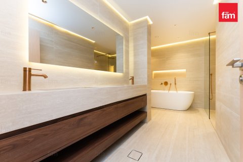 Apartment in Palm Jumeirah, Dubai 2 bedrooms, 185.2 sq.m. № 115391 - photo 17
