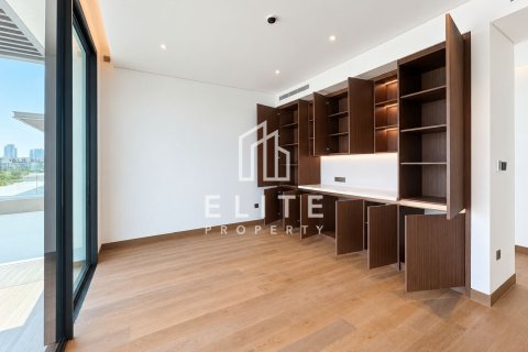 Villa in Tilal Al Ghaf, Dubai 5 bedrooms, 551 sq.m. № 141272 - photo 17