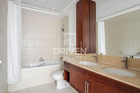Apartment in The Residences, Downtown Dubai (Downtown Burj Dubai), Dubai 2 bedrooms, 122 sq.m. № 86824 - photo 18