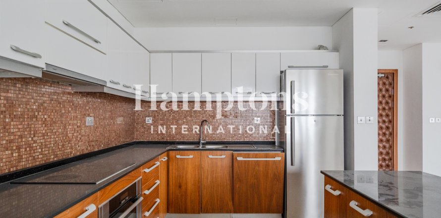Penthouse in The Address Dubai Marina, Dubai Marina, Dubai 5 bedrooms, 350.52 sq.m. № 112470