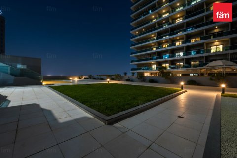 Снять в аренду квартиру в Бизнес-Бэе, Дубай: 3 спальни, 151.9м², № 95772 - фото 2