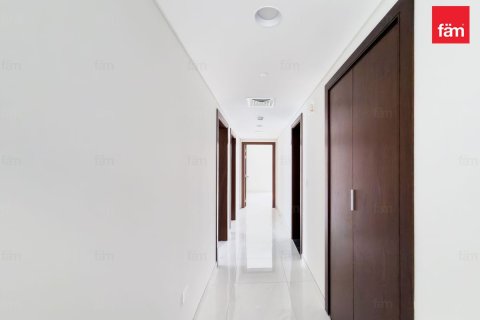 Снять в аренду квартиру в Бизнес-Бэе, Дубай: 3 спальни, 151.9м², № 95772 - фото 13