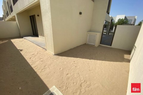 Villa in Dubai 4 bedrooms, 218.1 sq.m. № 40856 - photo 10