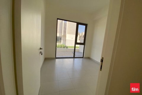 Villa in Dubai 4 bedrooms, 218.1 sq.m. № 40856 - photo 3