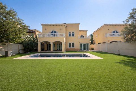 Вилла в Jumeirah Park, Дубай, 5 спален, 953.9м², № 100175