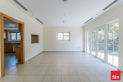 Снять в аренду виллу в Jumeirah Park, Дубай: 5 спален, 953.9м², № 100175 - фото 6