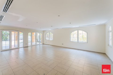 Снять в аренду виллу в Jumeirah Park, Дубай: 5 спален, 953.9м², № 100175 - фото 4