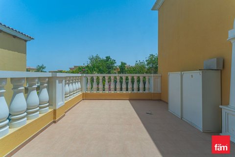 Снять в аренду виллу в Jumeirah Park, Дубай: 5 спален, 953.9м², № 100175 - фото 12